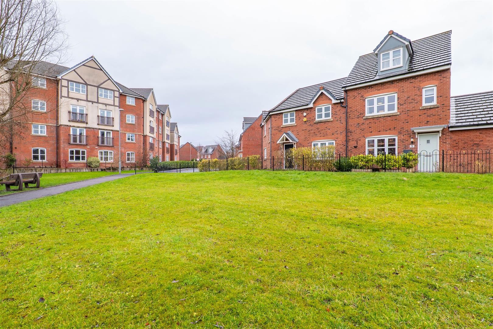 Crooke Grove, Chorley